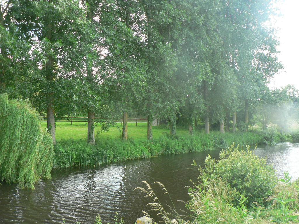 Gite De L'Aure Trevieres Ngoại thất bức ảnh